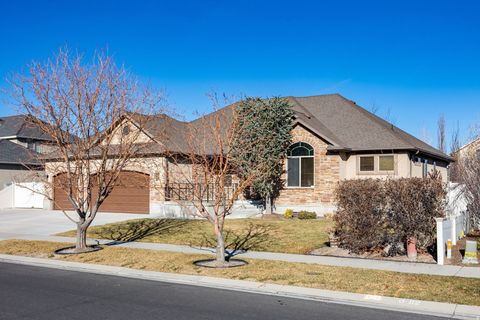 Tiny photo for 439 E MIDLAKE DR, Draper, UT 84020 (MLS # 2132167)