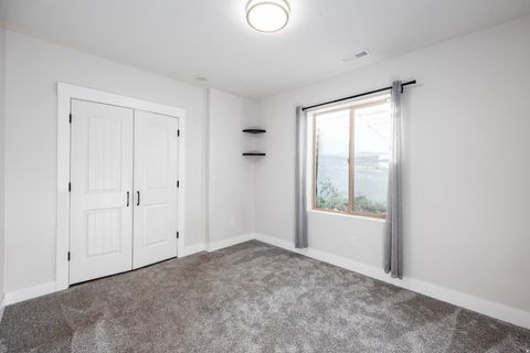 Tiny photo for 439 E MIDLAKE DR, Draper, UT 84020 (MLS # 2132167)