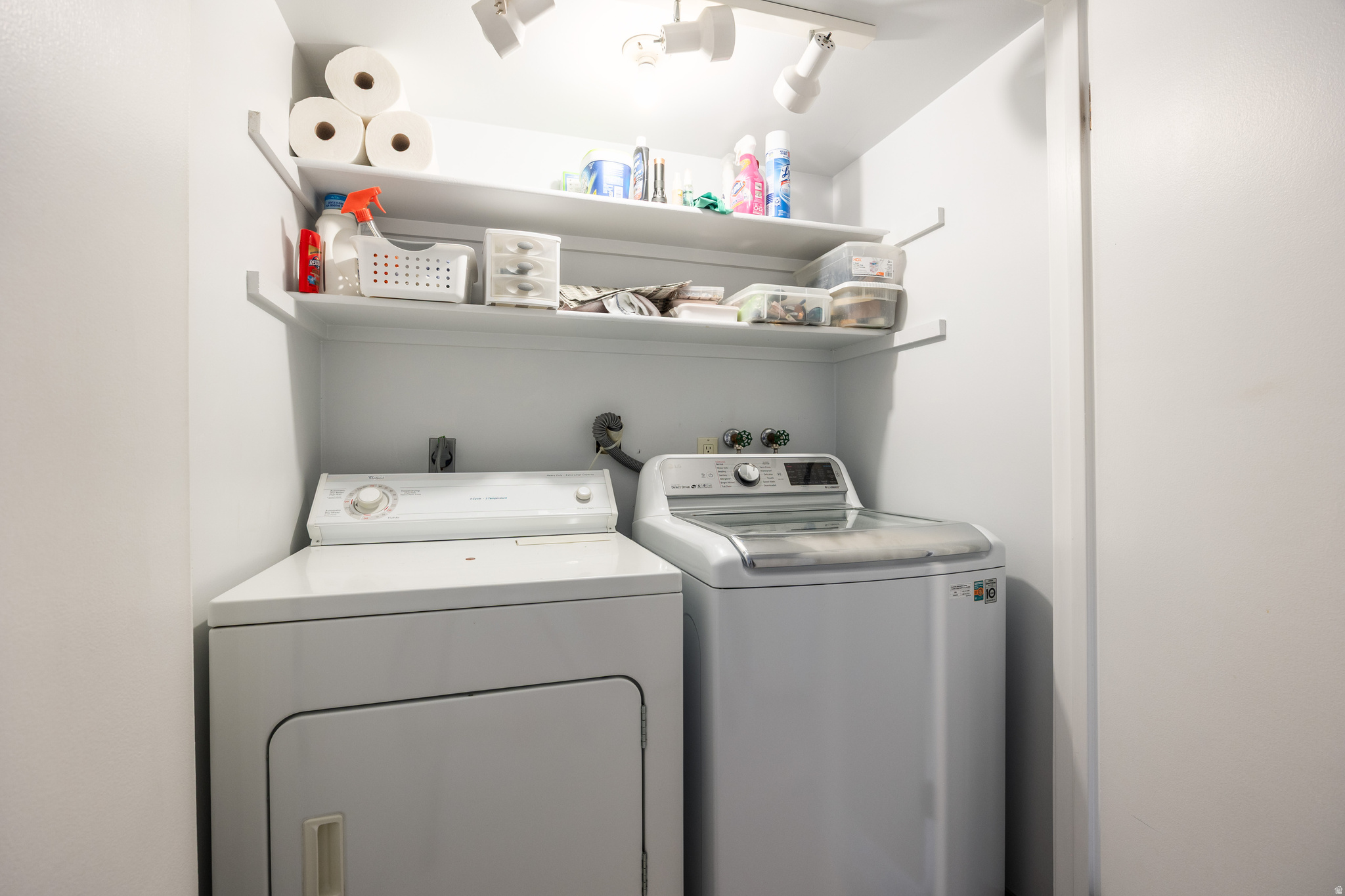 HIDDEN LAKE CONDM - Residential