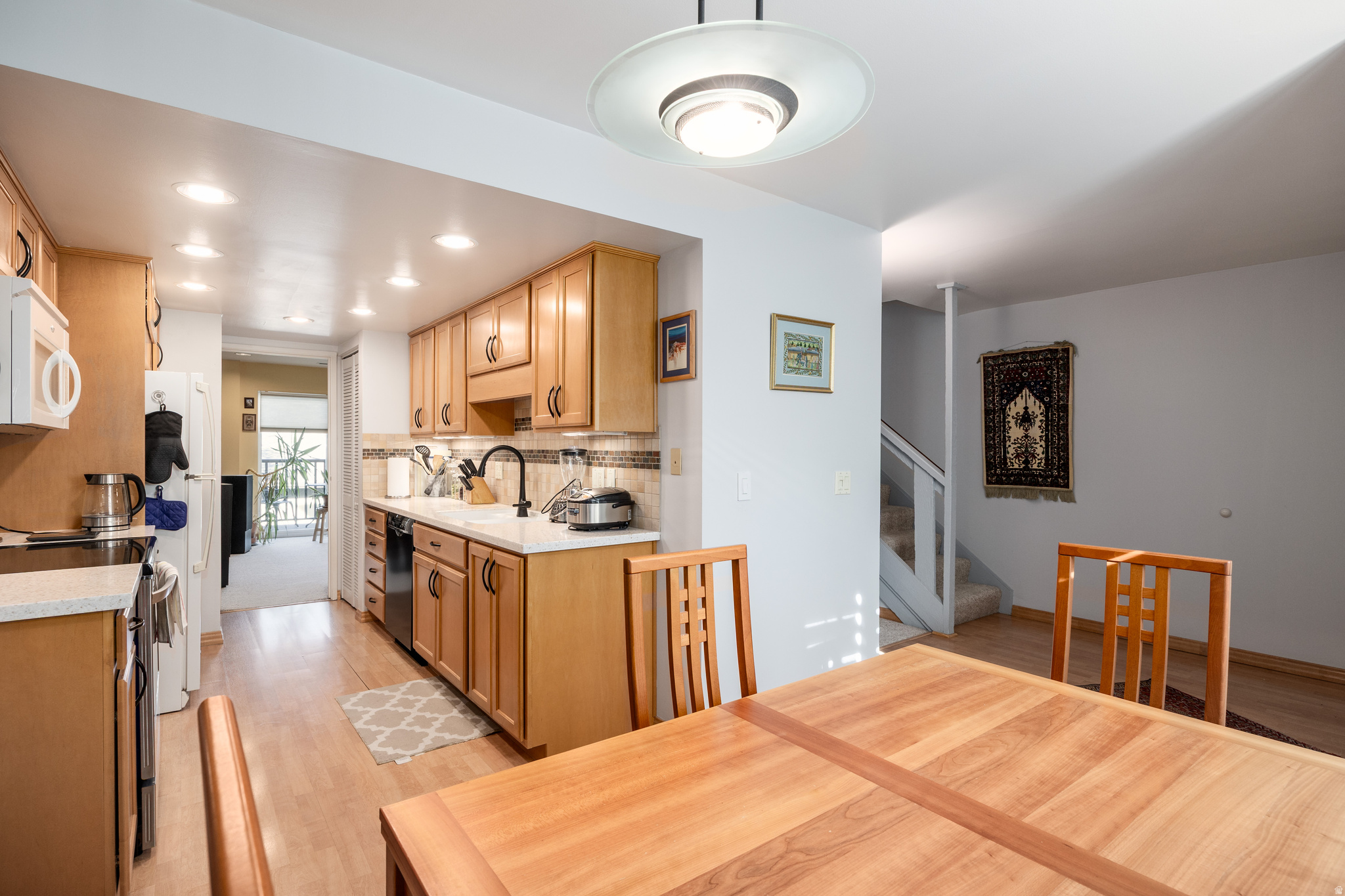 HIDDEN LAKE CONDM - Residential