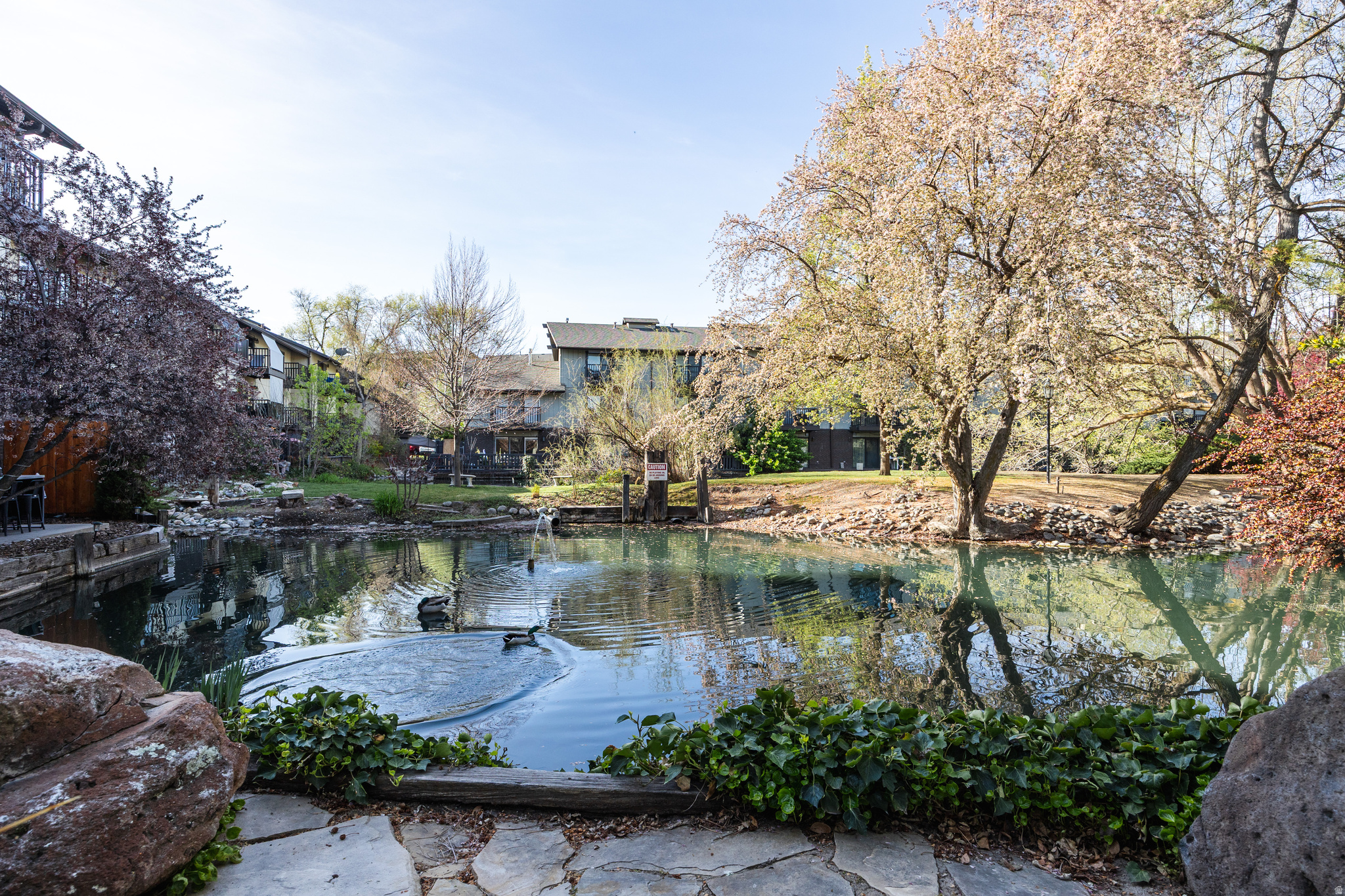 HIDDEN LAKE CONDM - Residential