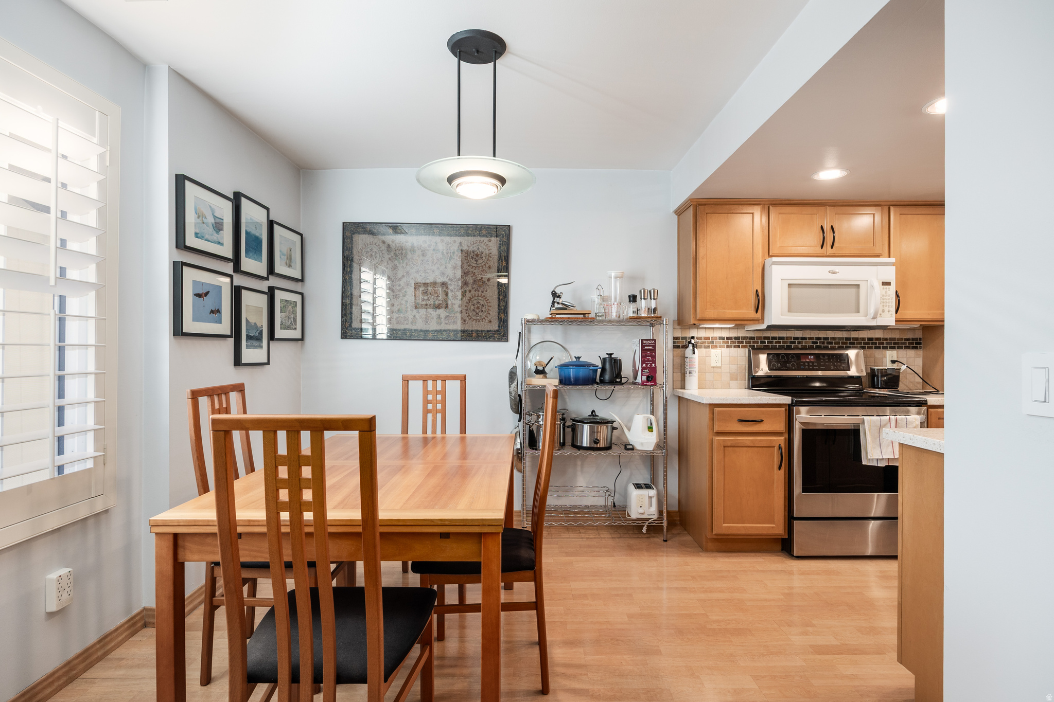 HIDDEN LAKE CONDM - Residential