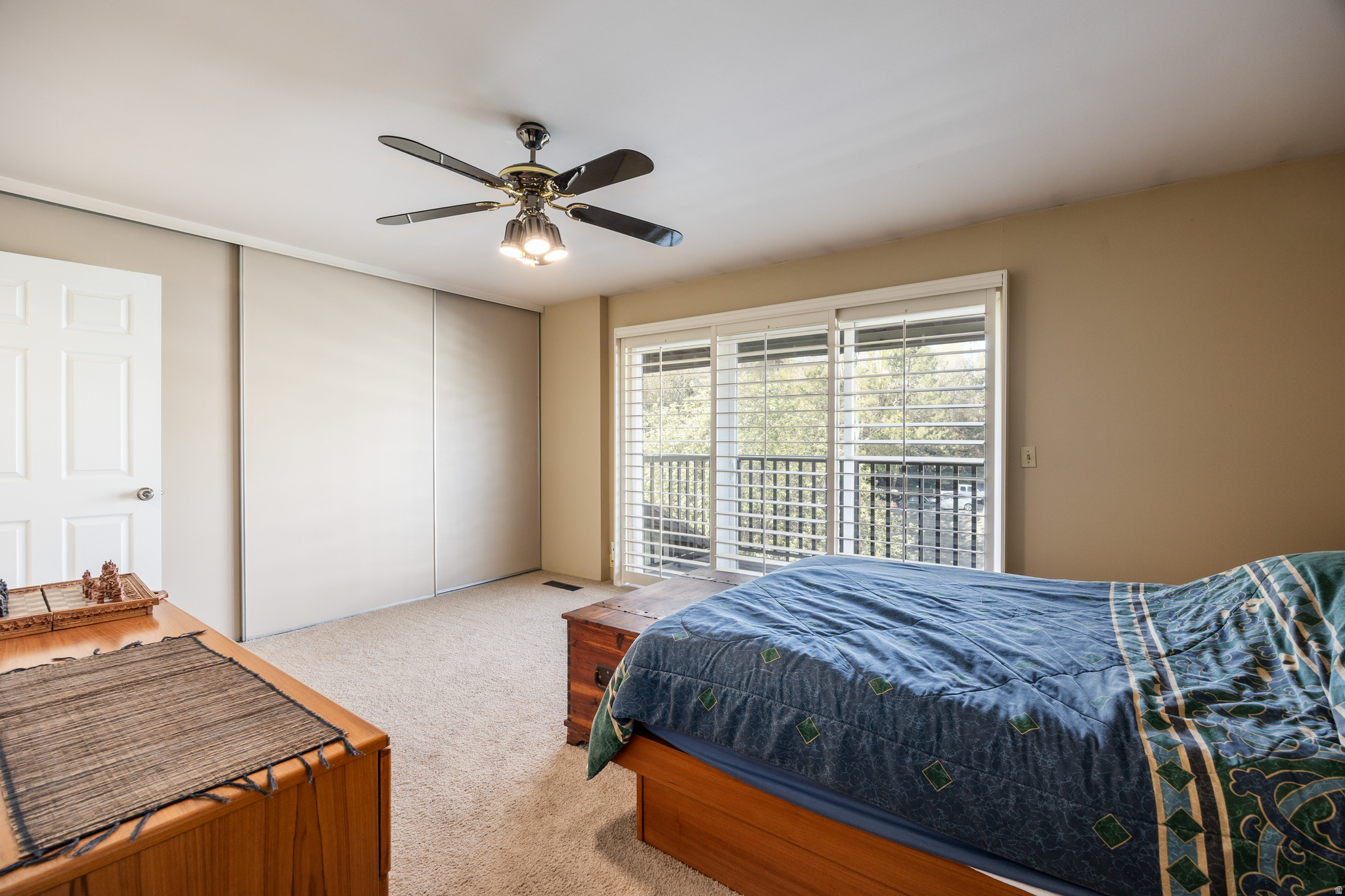 HIDDEN LAKE CONDM - Residential