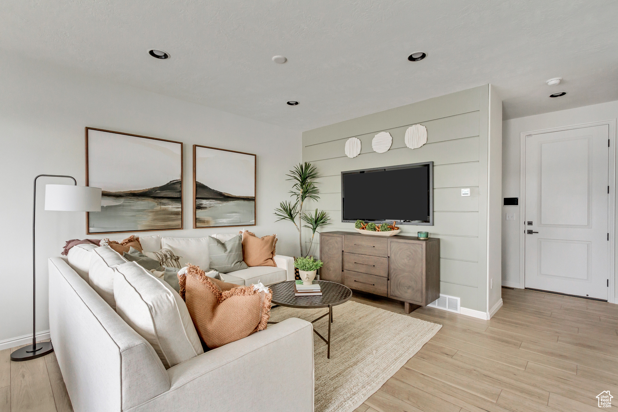 HARMONY PLACE - Residential