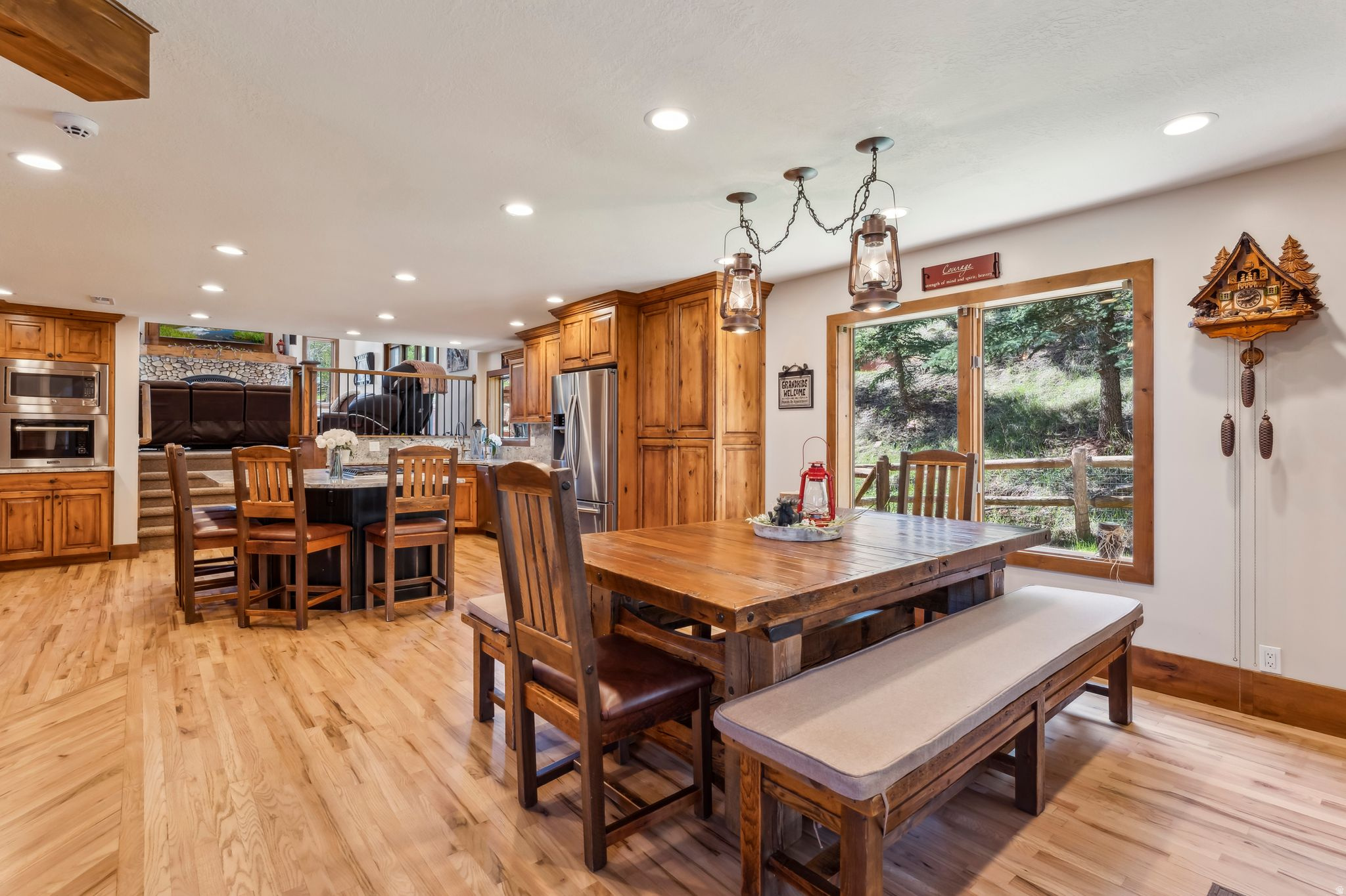 ECKER HILL - Residential