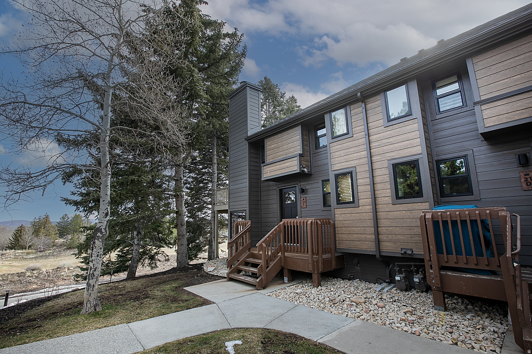 PARK WEST / HIDDEN CREEK - Residential