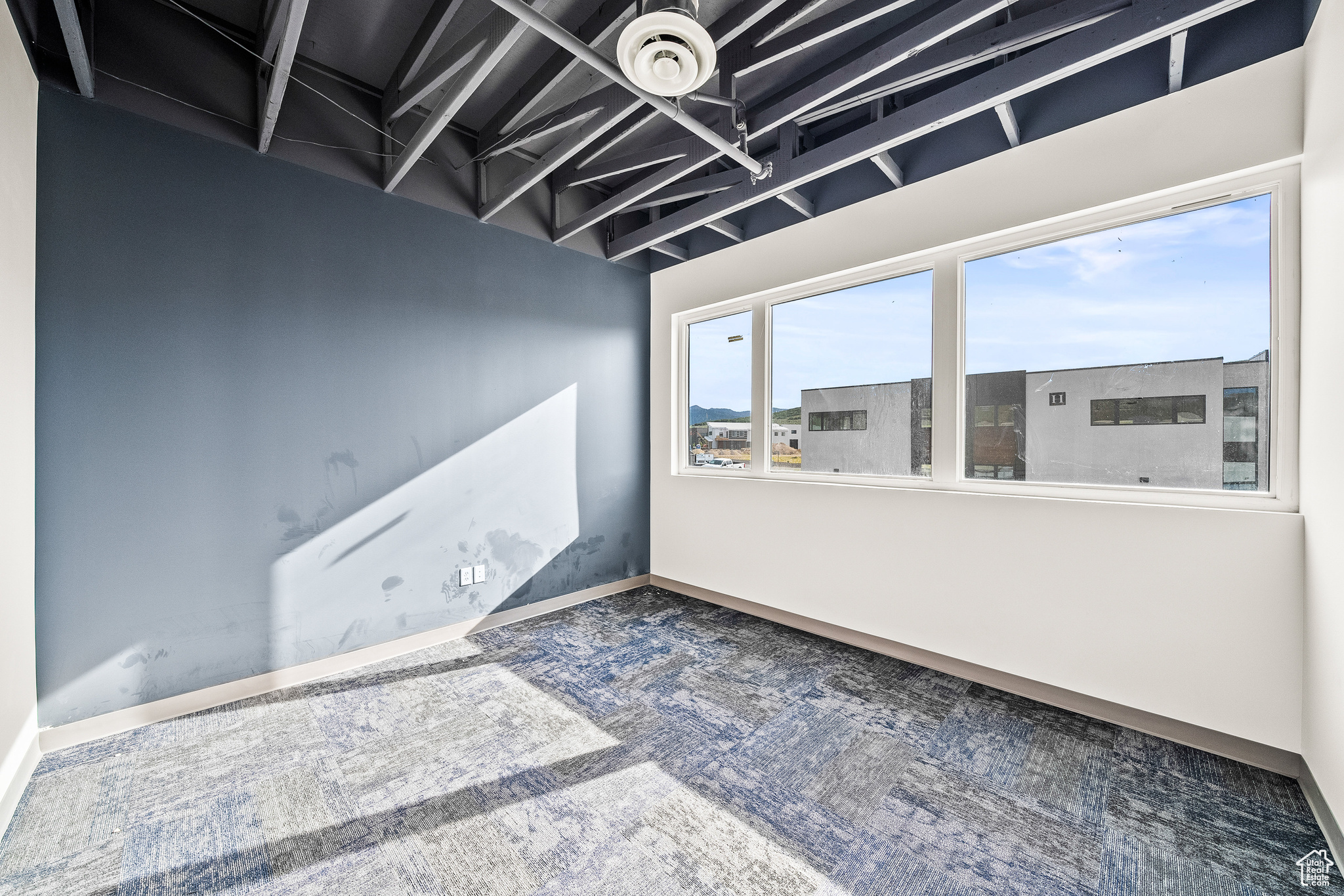 PARK CITY - Commercial Sale