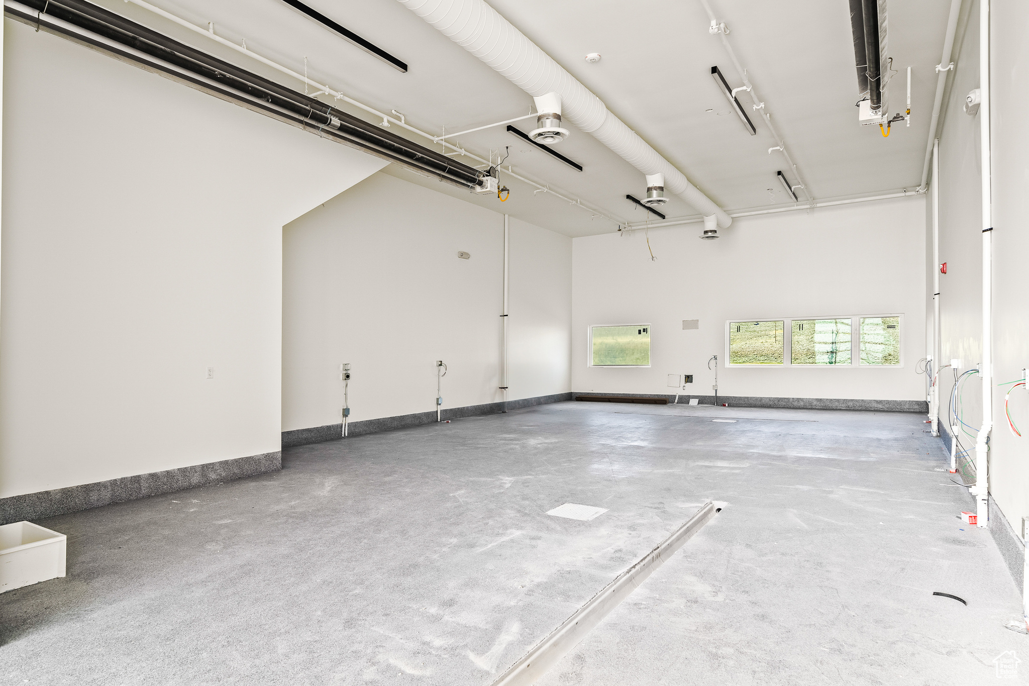 PARK CITY - Commercial Sale