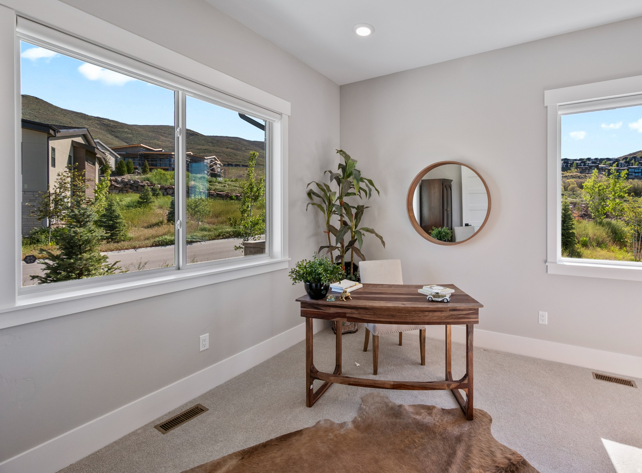 SHORELINE - Residential Income
