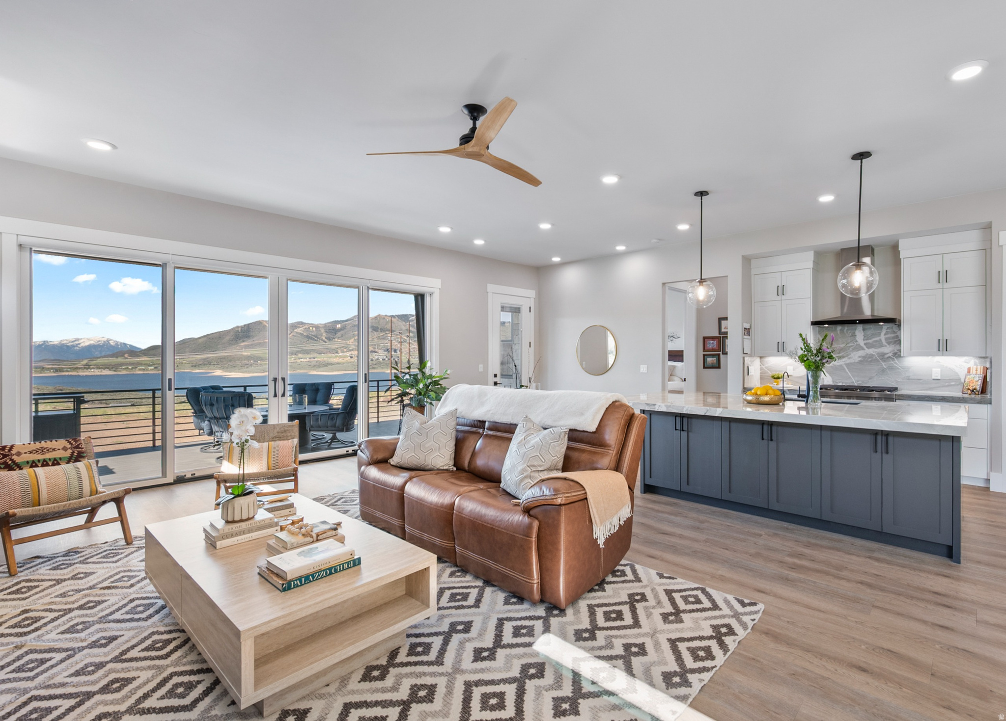 SHORELINE - Residential Income