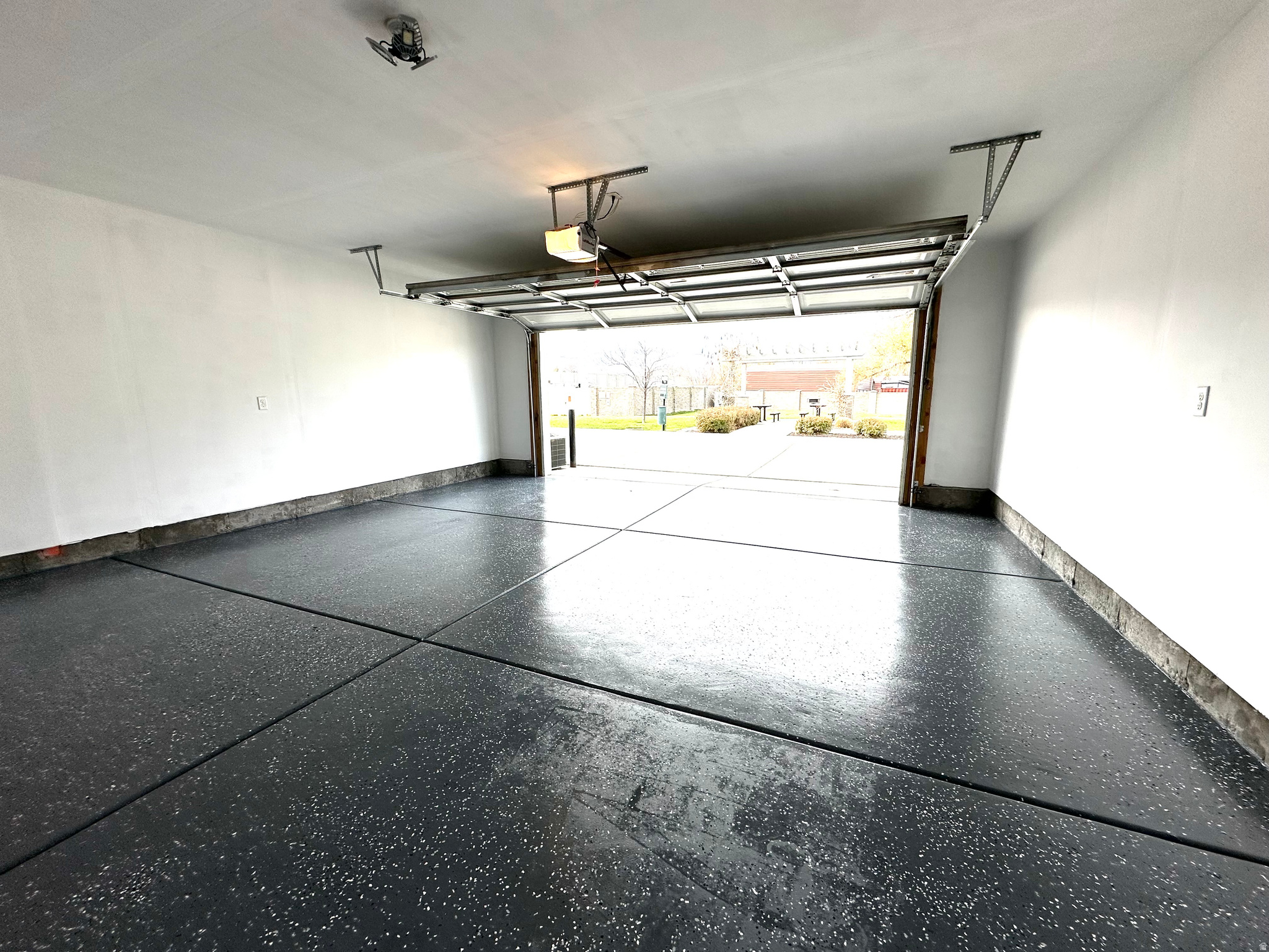 CARDON SQUARE - Residential