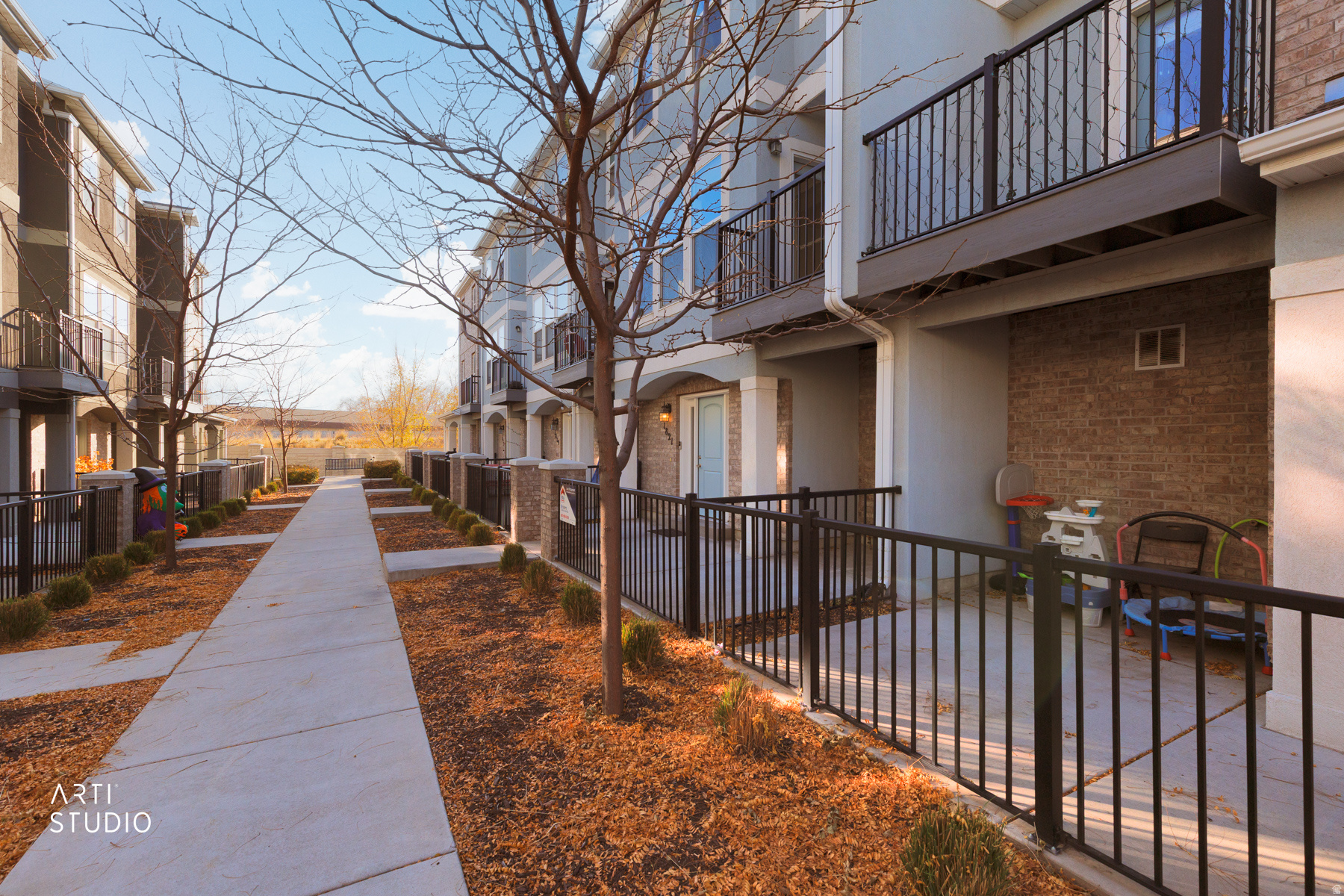 CARDON SQUARE - Residential