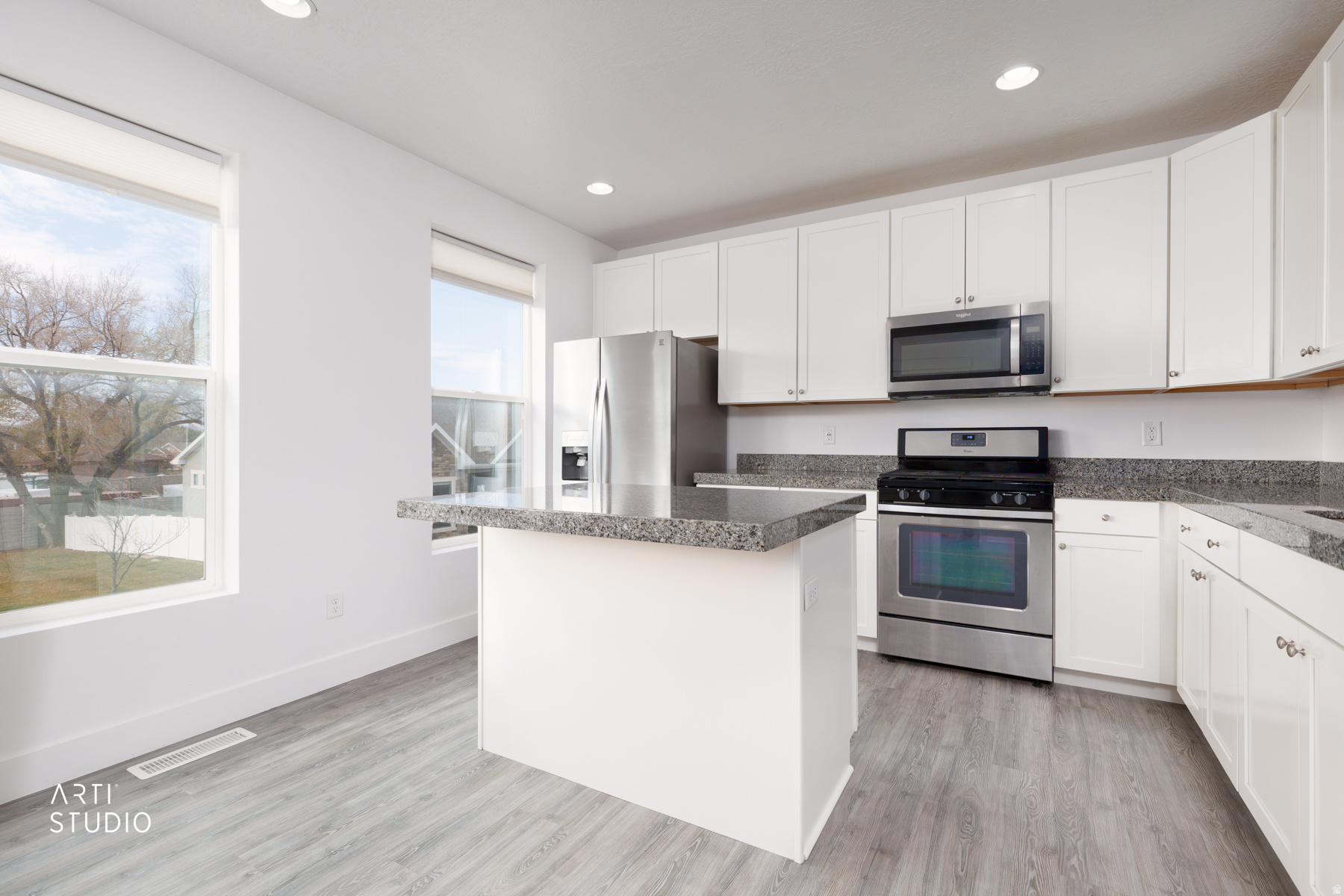 CARDON SQUARE - Residential