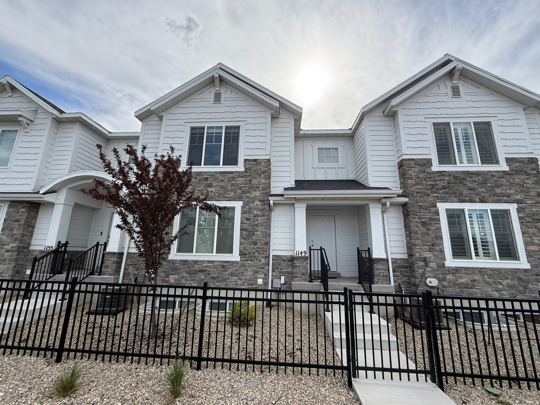 DEL MONTE TOWNHOMES - Residential