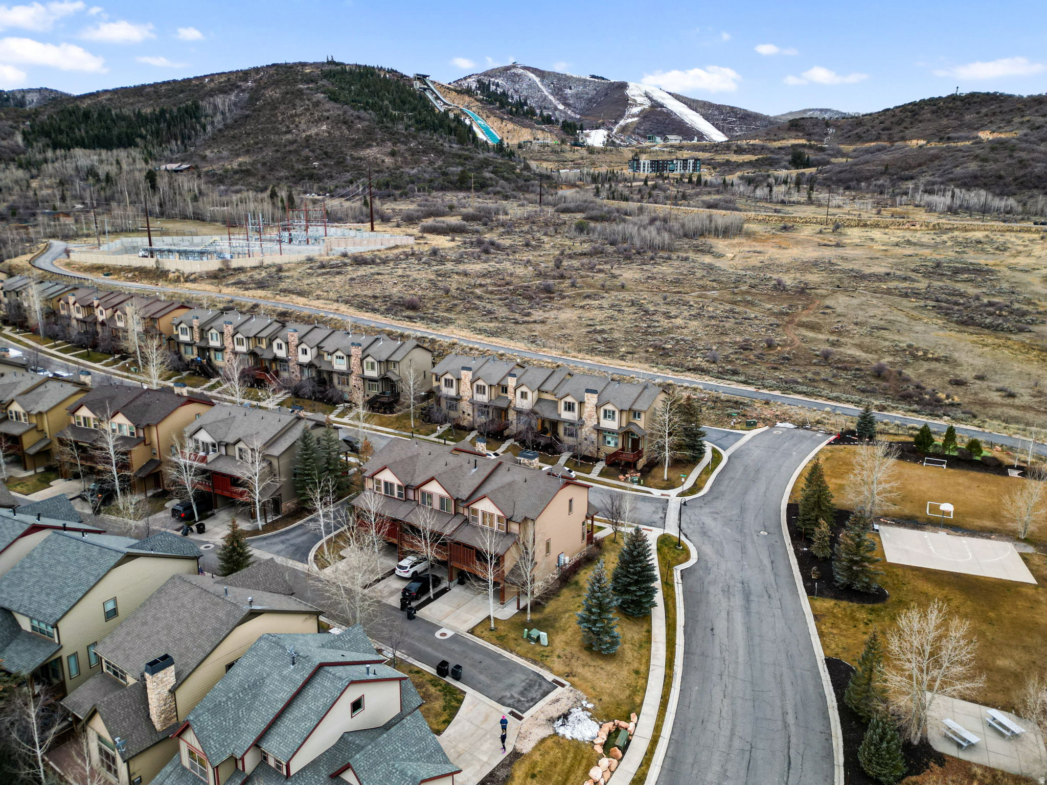 BEAR HOLLOW - Residential