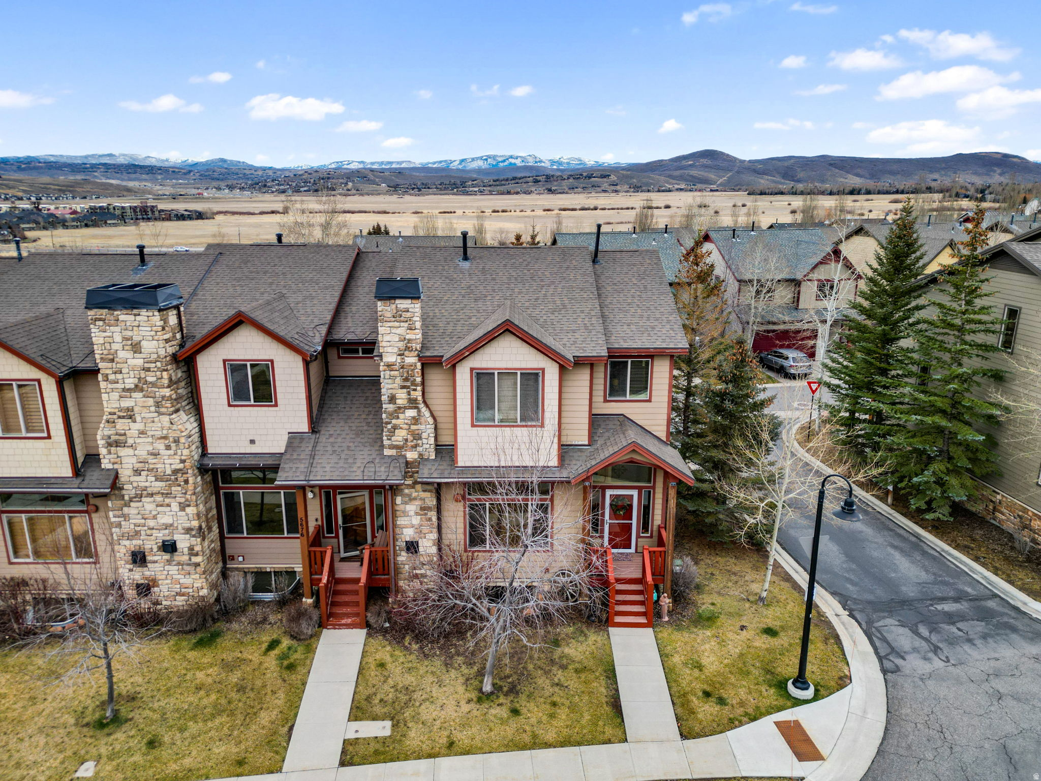 BEAR HOLLOW - Residential