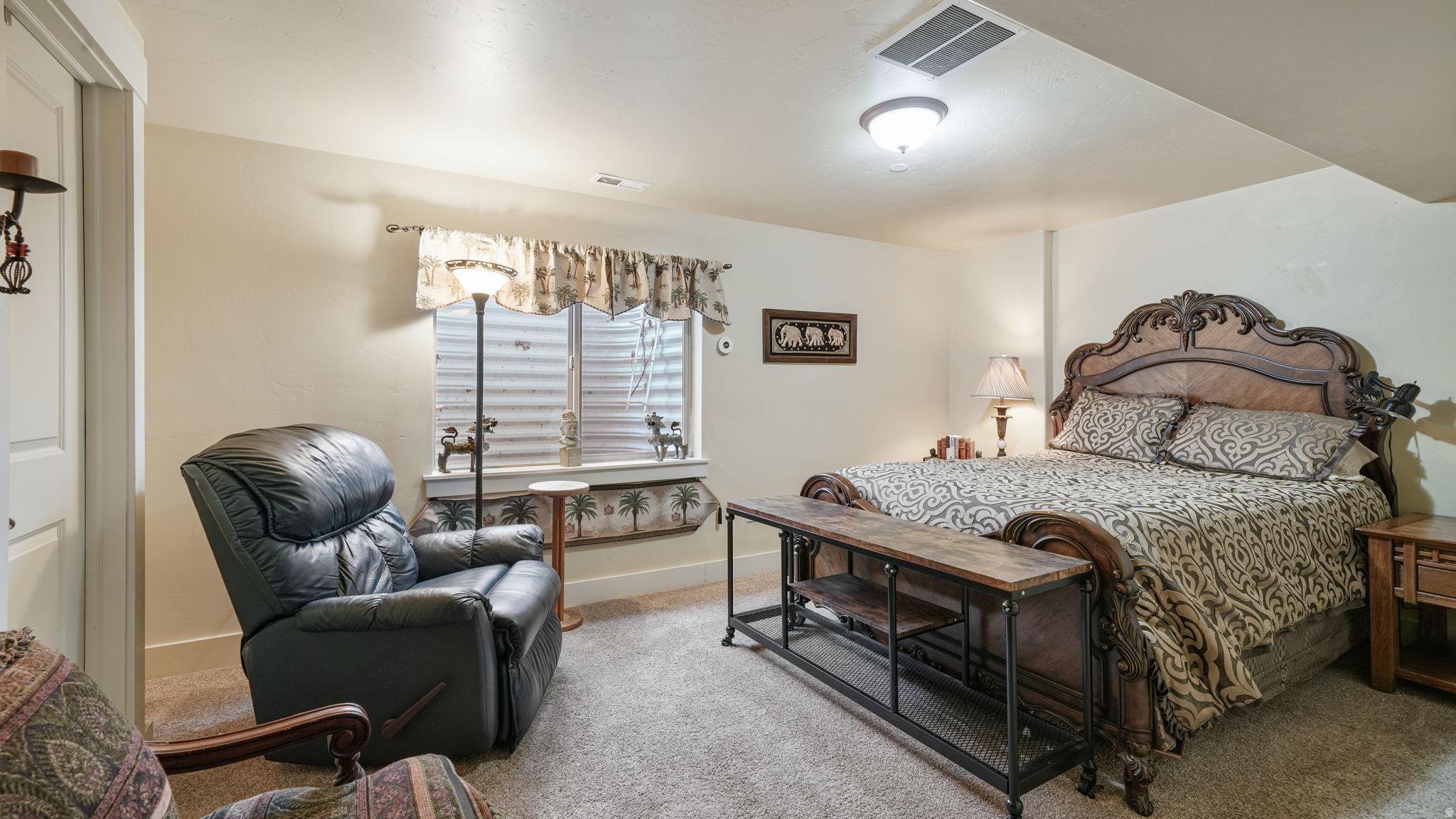 BEAR HOLLOW - Residential