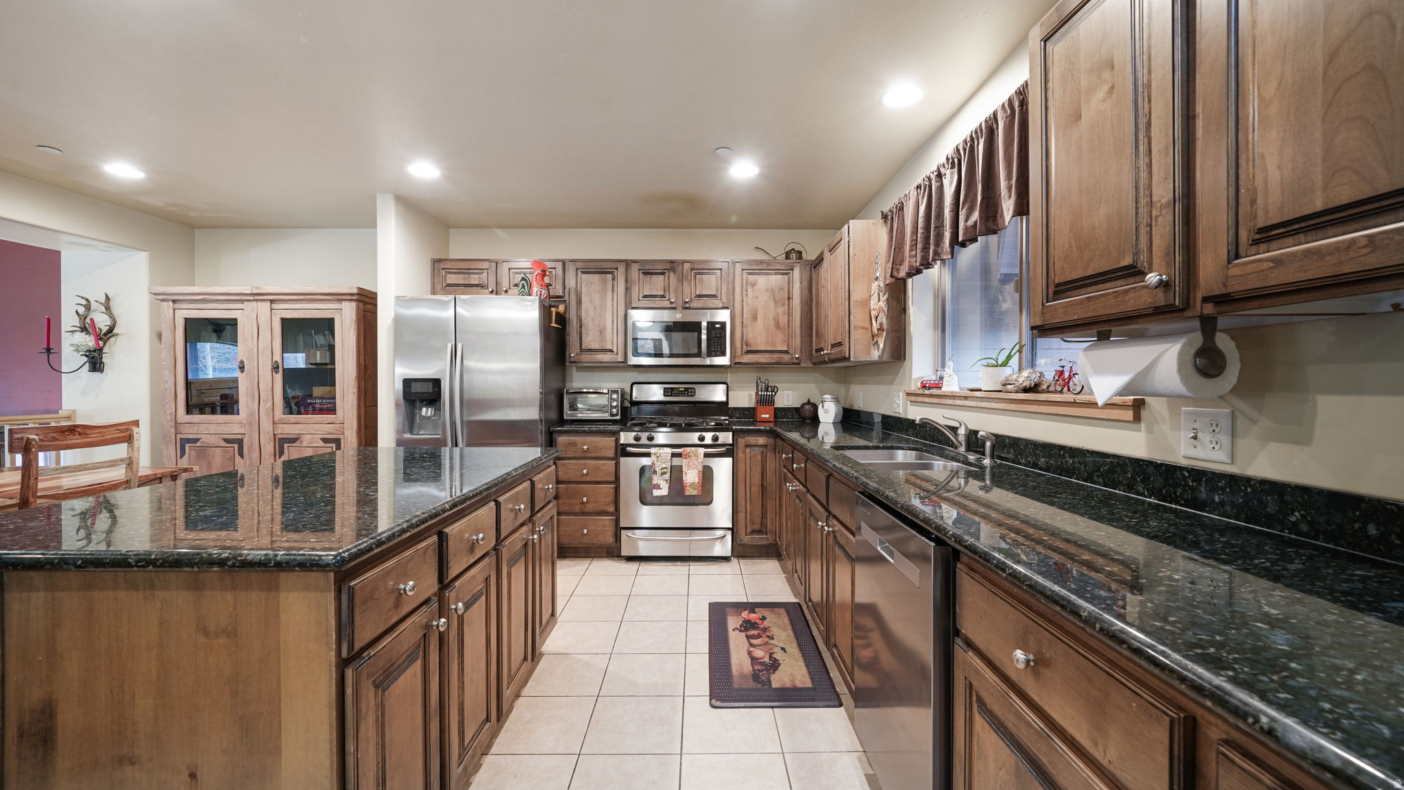 BEAR HOLLOW - Residential