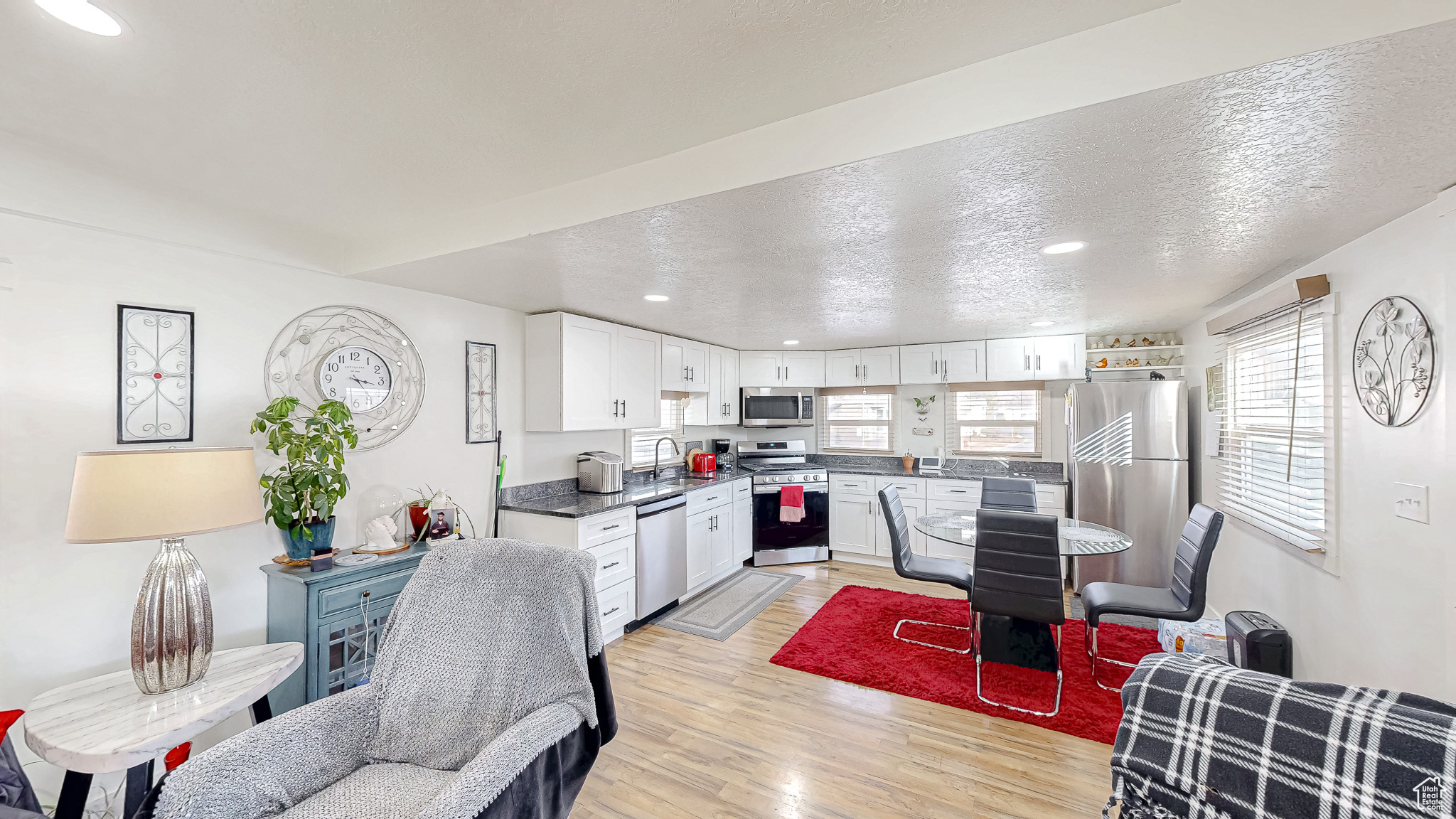4672 S Mount Baldy Dr, Taylorsville, Utah image 3