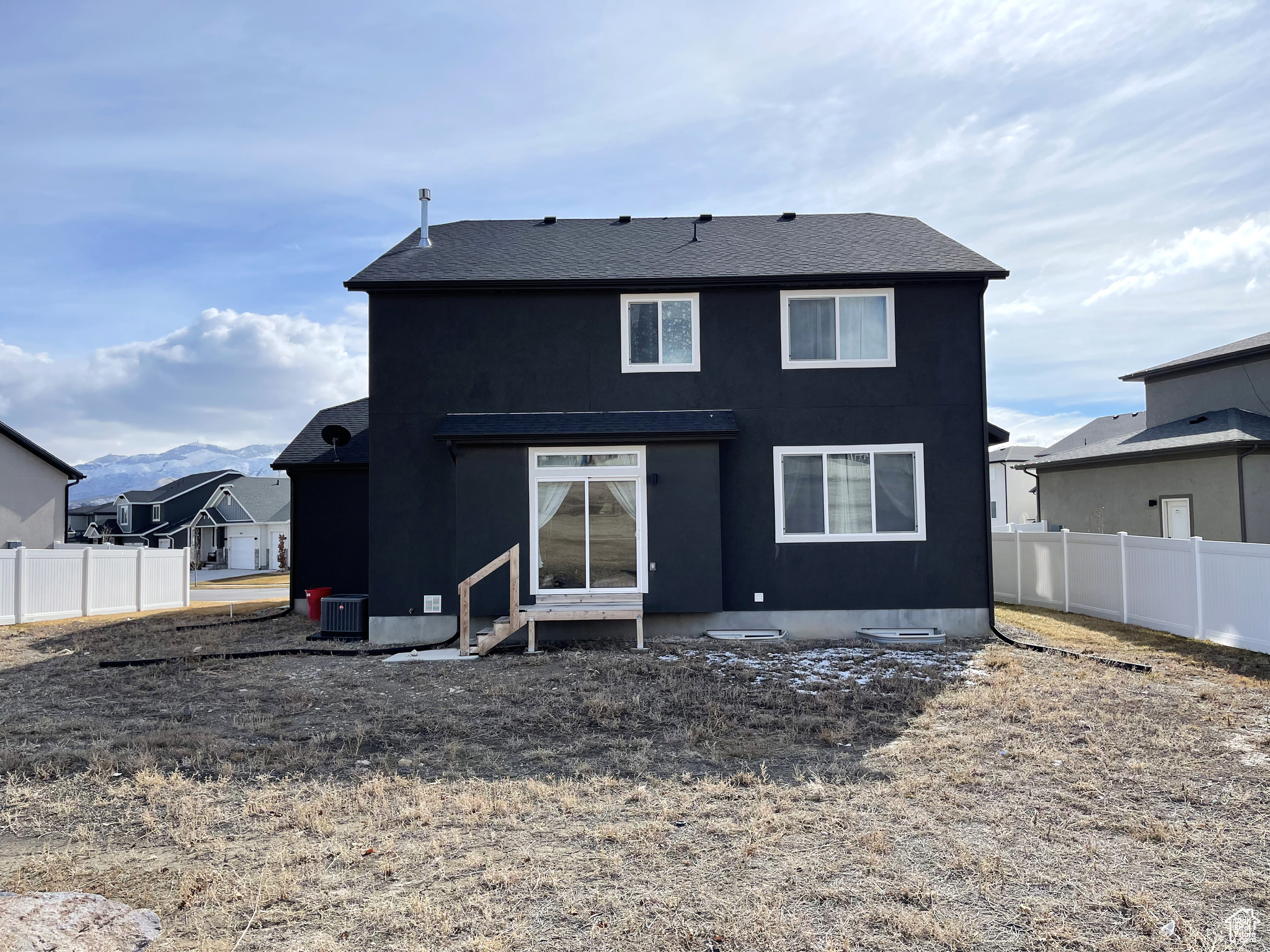 PORTERS CROSSING - Residential