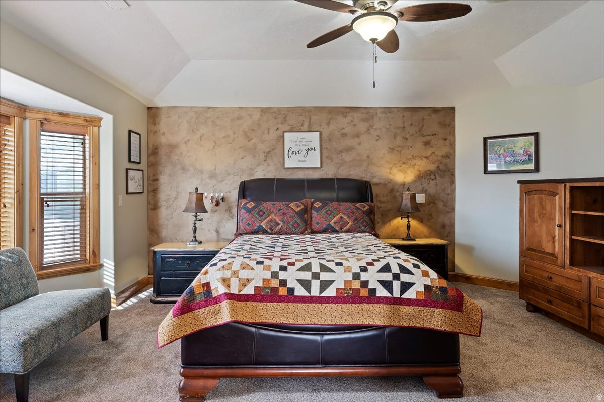 WILLOW CREEK - Residential