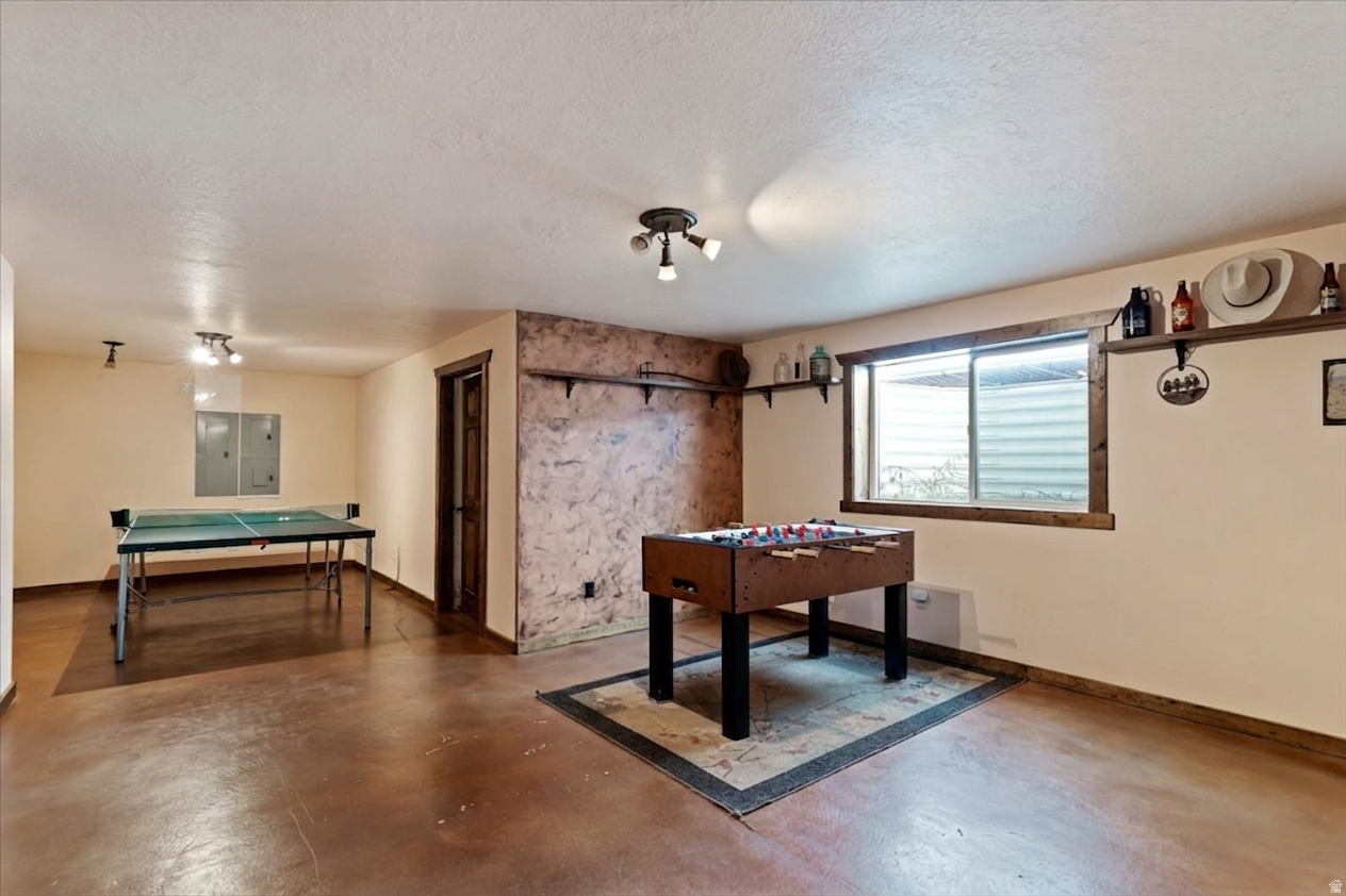 WILLOW CREEK - Residential