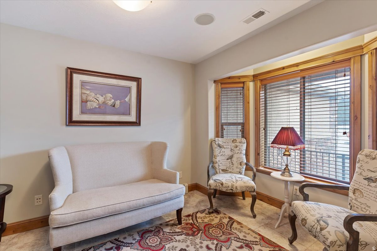 WILLOW CREEK - Residential