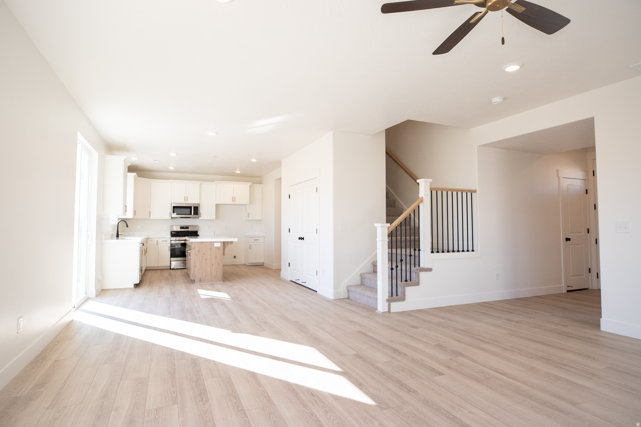 ARROWHEAD SPRINGS - Residential