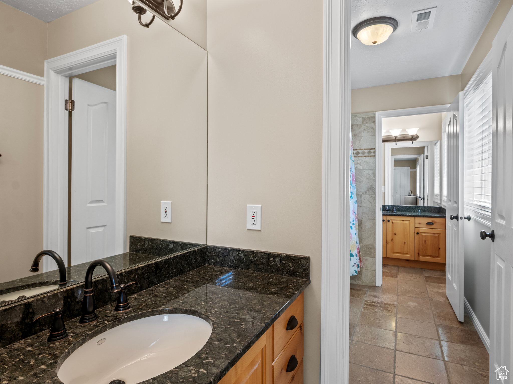 11 Wanderwood Way, Sandy, Utah image 39