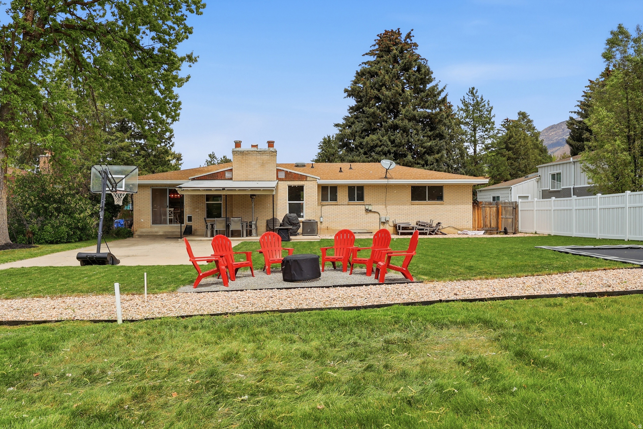 WILLOW CREEK - Residential