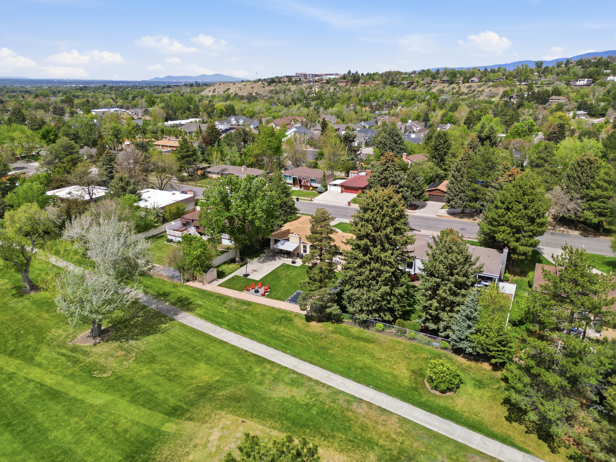 WILLOW CREEK - Residential