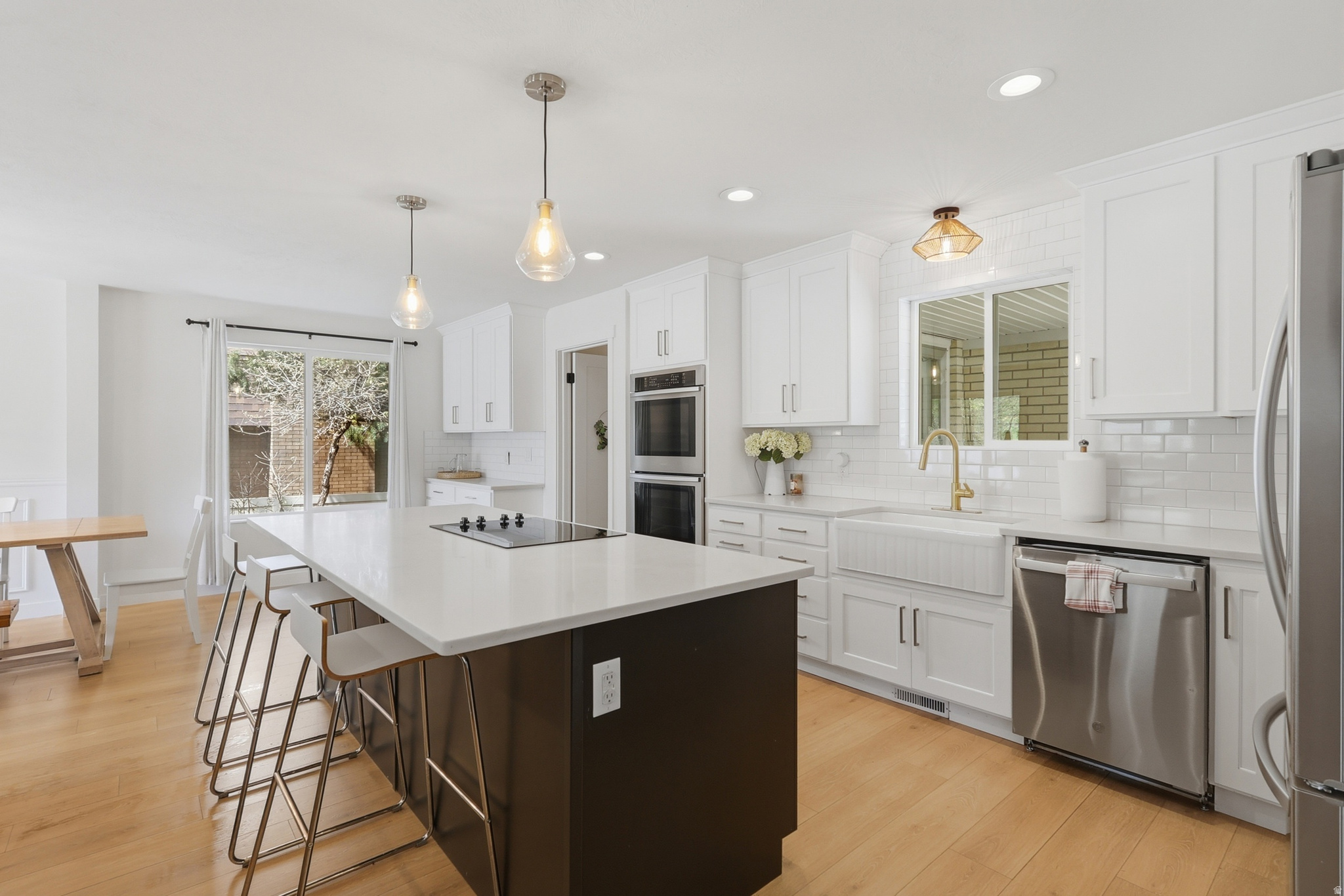 WILLOW CREEK - Residential