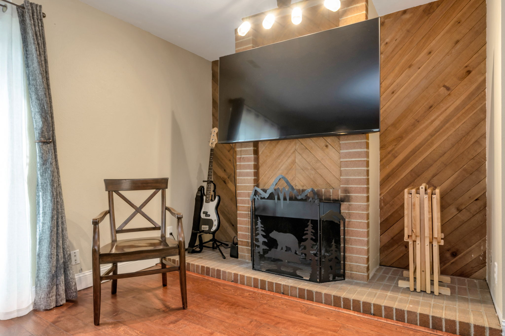 WILLOWS CONDM - Residential