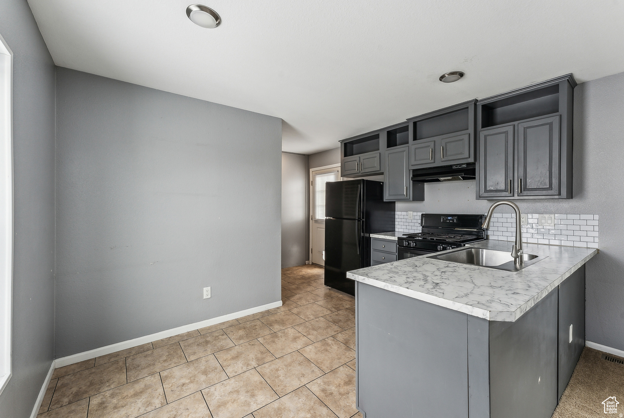 APPLE ACRES - Residential