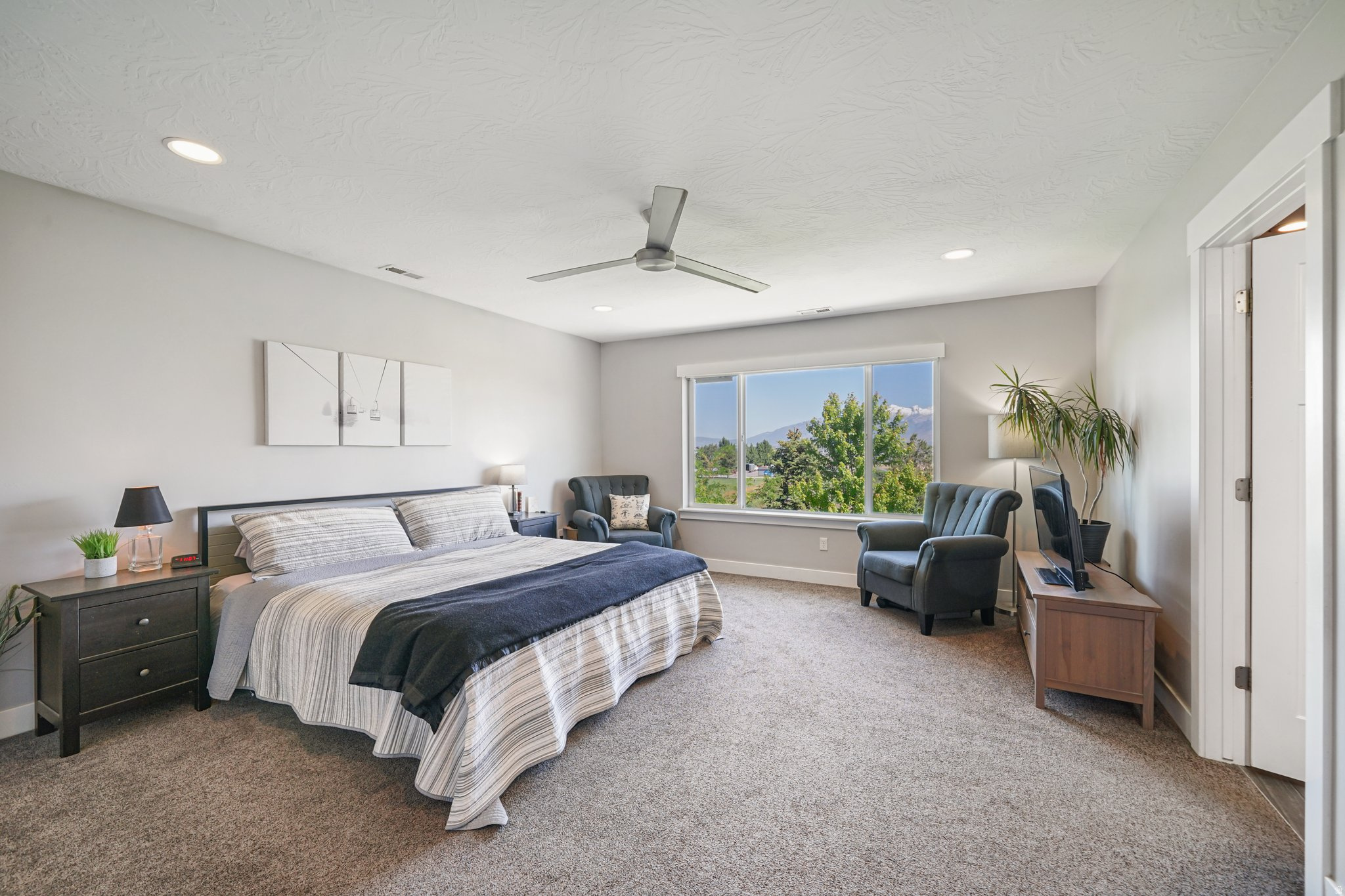 PARKSIDE AT WATERS EDGE - Residential