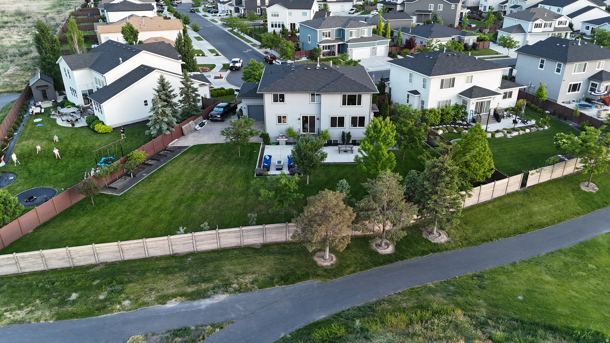 PARKSIDE AT WATERS EDGE - Residential