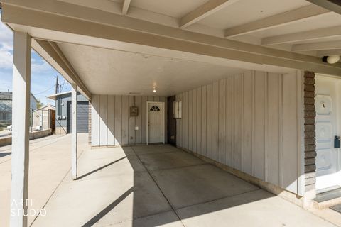 Tiny photo for 5033 S 150 E, Washington Terrace, UT 84405 (MLS # 2149086)