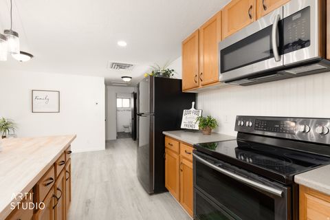 Tiny photo for 5033 S 150 E, Washington Terrace, UT 84405 (MLS # 2149086)