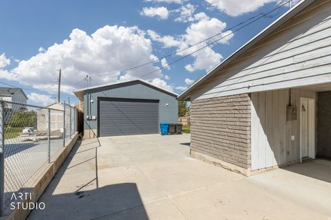 Tiny photo for 5033 S 150 E, Washington Terrace, UT 84405 (MLS # 2149086)