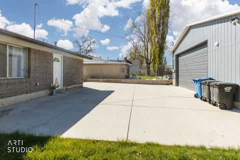 Tiny photo for 5033 S 150 E, Washington Terrace, UT 84405 (MLS # 2149086)