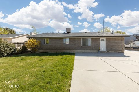 Tiny photo for 5033 S 150 E, Washington Terrace, UT 84405 (MLS # 2149086)