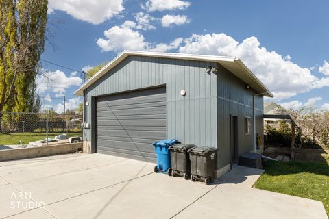Tiny photo for 5033 S 150 E, Washington Terrace, UT 84405 (MLS # 2149086)