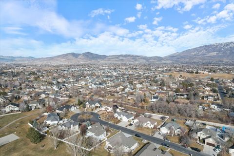 Tiny photo for 5537 W KENSINGTON CIR, Highland, UT 84003 (MLS # 2135912)