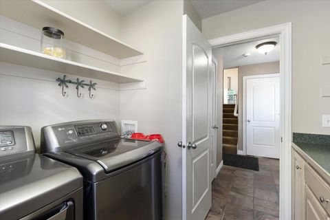 Tiny photo for 5537 W KENSINGTON CIR, Highland, UT 84003 (MLS # 2135912)
