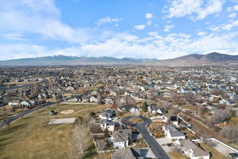 Tiny photo for 5537 W KENSINGTON CIR, Highland, UT 84003 (MLS # 2135912)