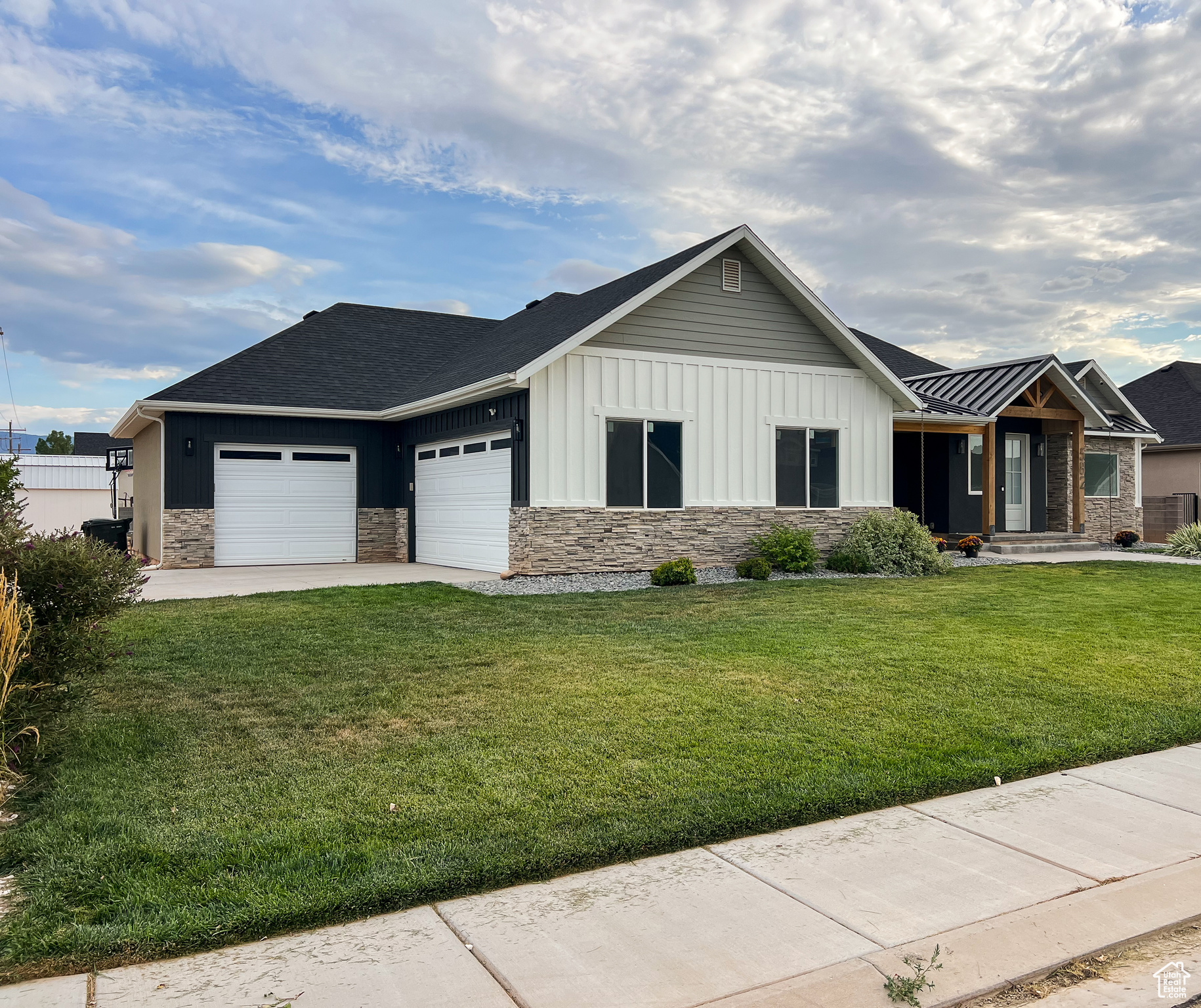 LEGACY ESTATES - Residential