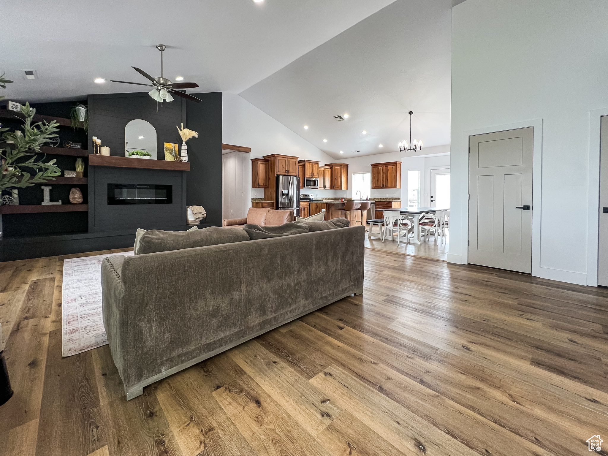 LEGACY ESTATES - Residential