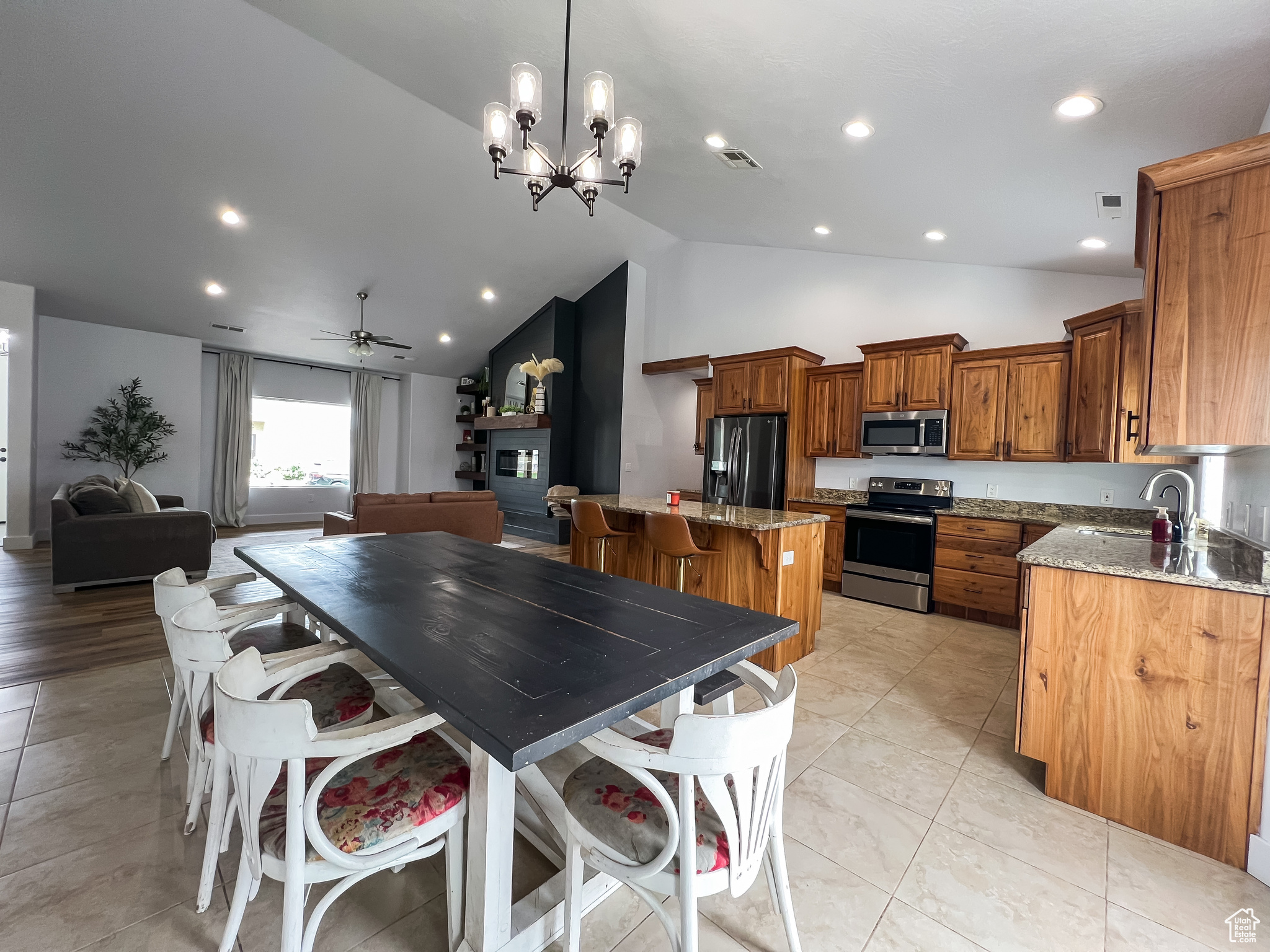 LEGACY ESTATES - Residential