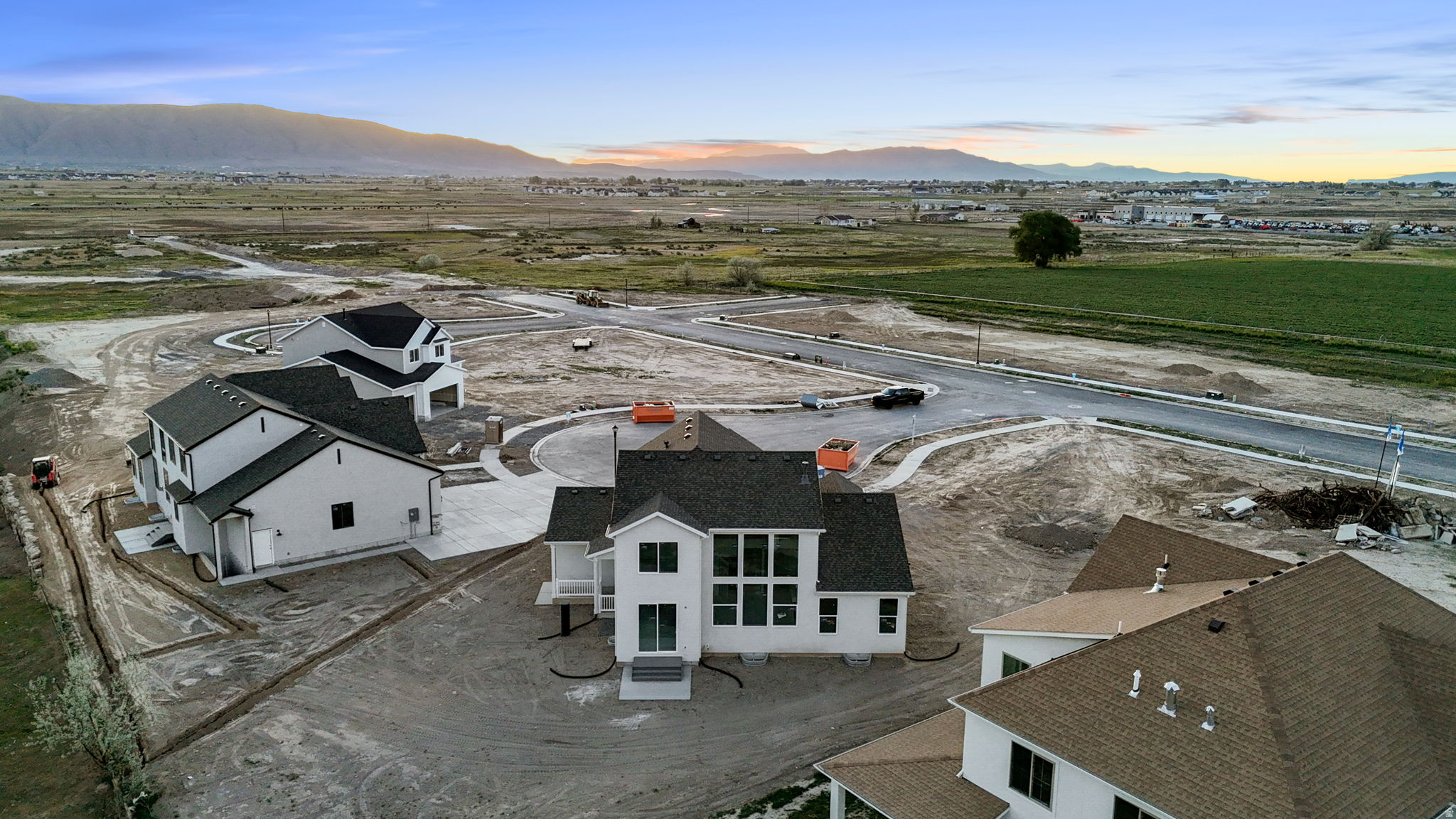 DAVIS FARMS - Residential