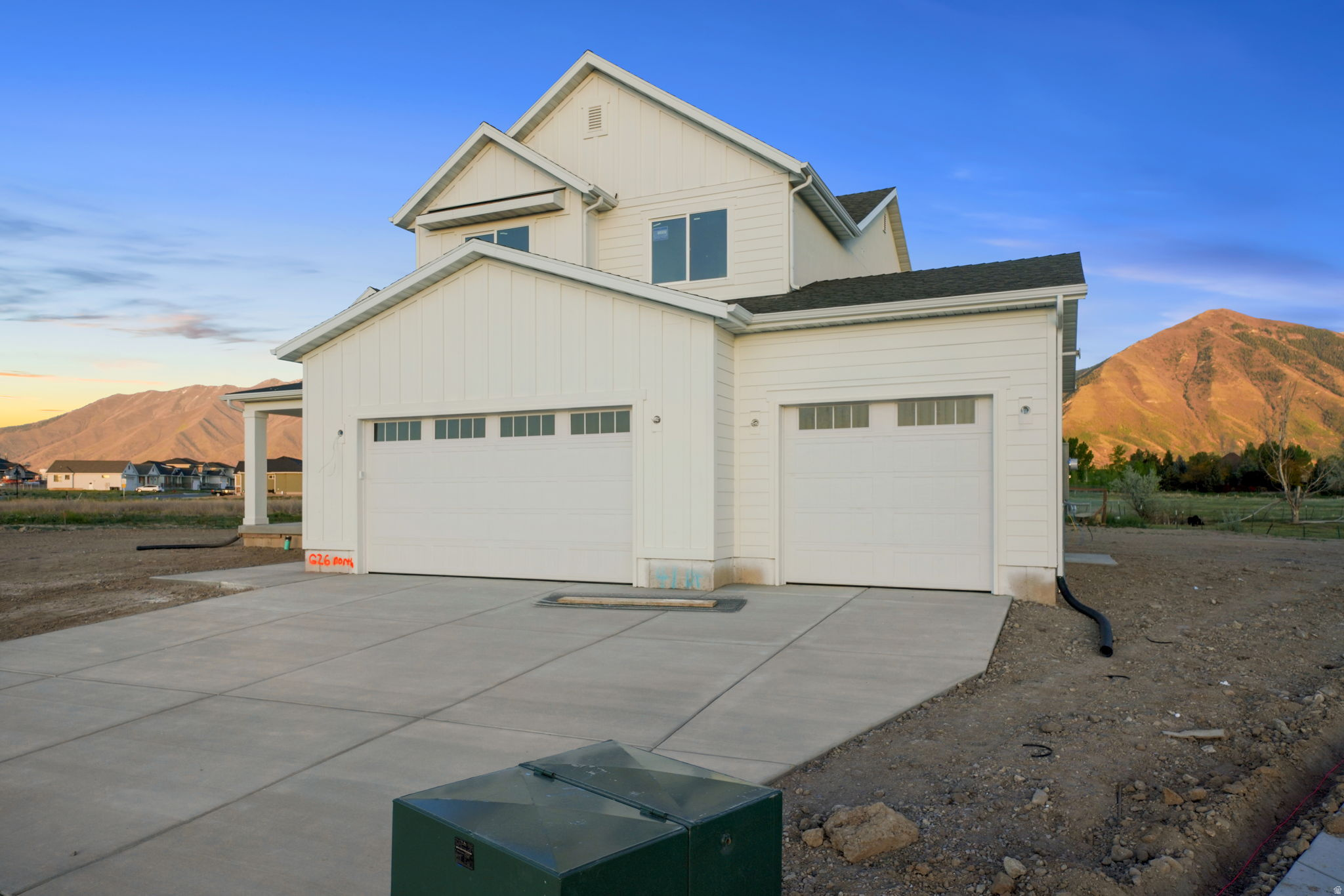 DAVIS FARMS - Residential